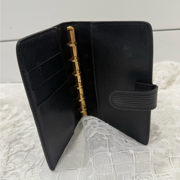 Louis Vuitton Accessories - Auth Louis Vuitton Agenda PM Notebook Cover Epi Day Planner Cover